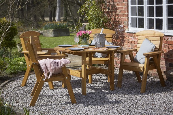 Hetton Round Dining Set with 4 Chairs